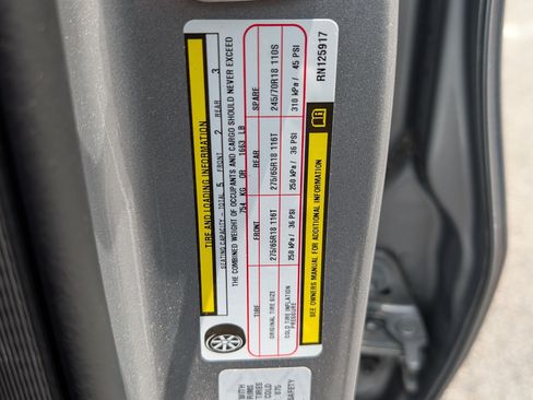 Used 2024 RAM 1500 Big Horn AWD/4WD image 38