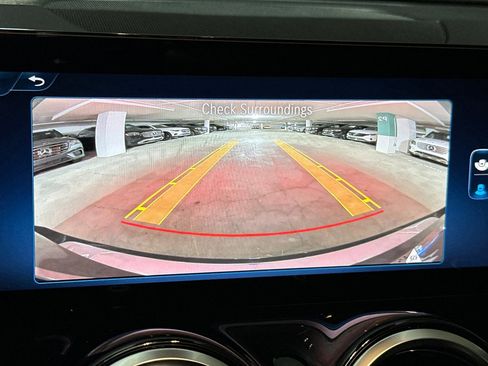 Used 2026 Mercedes-Benz GLB 250 image 24