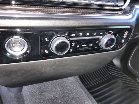 Used 2024 Chevrolet Silverado 1500 LT image 19