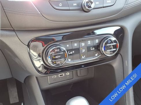 Used 2023 Buick Encore GX Essence w/ Experience Buick Package FWD image 9