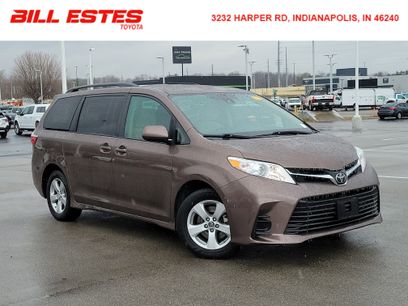 Used 2018 Toyota Sienna LE