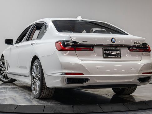 Used 2020 BMW 750i xDrive image 53