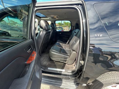Used 2011 Chevrolet Suburban LTZ AWD/4WD image 6