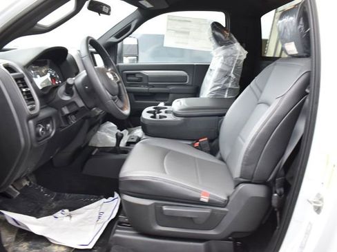 New 2024 RAM 2500 Tradesman w/ Chrome Appearance Group image 11