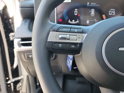 New 2026 Hyundai Tucson SE image 11