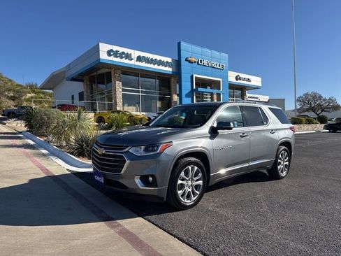 Used 2021 Chevrolet Traverse Premier w/ LPO, Floor Liner Package image 1