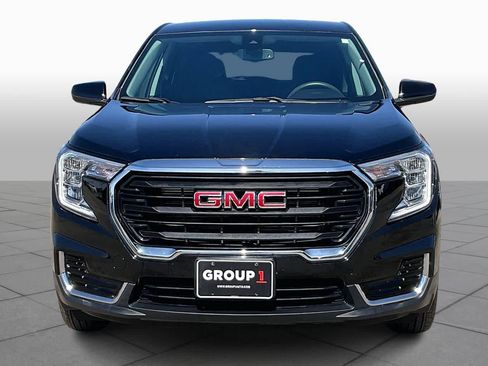 Used 2024 GMC Terrain SLE image 4