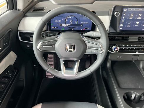New 2025 Honda Prologue Touring image 16