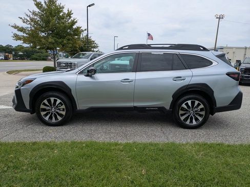 Used 2025 Subaru Outback Limited AWD/4WD image 7