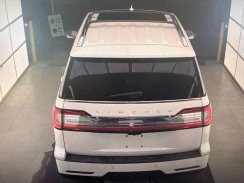 Used 2019 Lincoln Navigator Reserve w/ Cargo Package AWD/4WD image 11