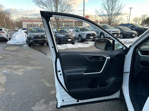 Certified 2024 Toyota RAV4 LE image 25