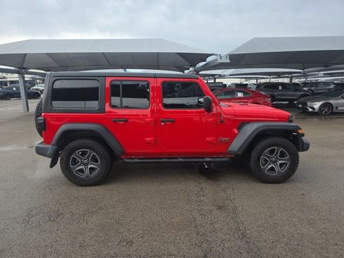 Used 2018 Jeep Wrangler Unlimited Sport S image 6