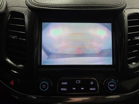 Used 2016 Chevrolet Impala LT w/ Convenience Package FWD image 38