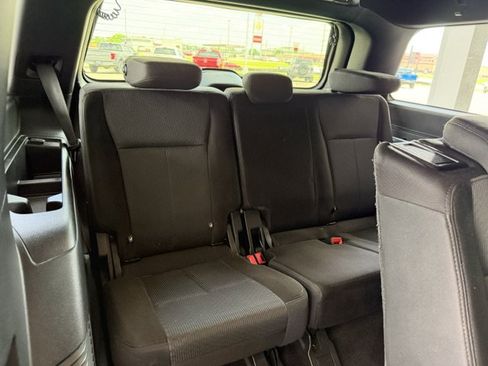 Used 2021 Ford Expedition XLT RWD image 11