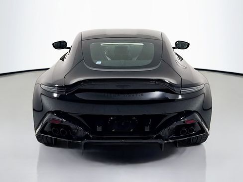 Used 2023 Aston Martin V8 Vantage Coupe image 6
