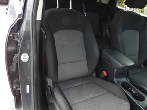 Used 2020 Kia Soul LX FWD image 46