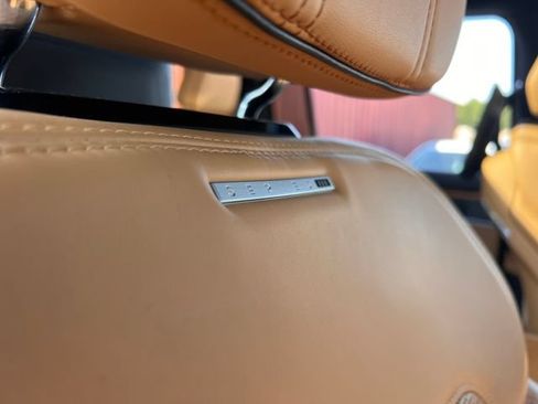 Used 2022 Jeep Grand Wagoneer Series III w/ Rear Seat Video Group 1 AWD/4WD image 42