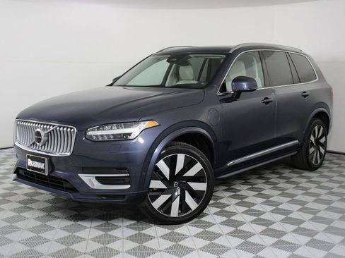 Certified 2023 Volvo XC90 T8 Ultimate w/ Protection Package Premier image 3