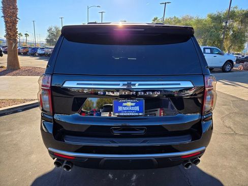 Used 2024 Chevrolet Suburban High Country w/ Advanced Technology Package image 5