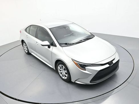 Used 2024 Toyota Corolla LE FWD image 22