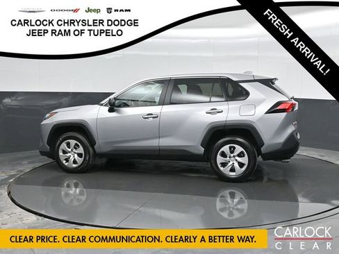 Used 2024 Toyota RAV4 LE image 8