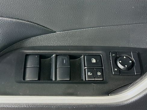 Used 2024 Toyota RAV4 LE FWD image 23
