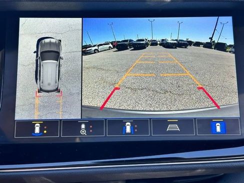 Used 2023 Buick Envision Avenir AWD/4WD image 25