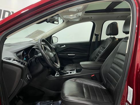 Used 2017 Ford Escape Titanium image 14