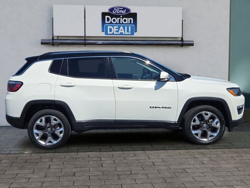 Used 2019 Jeep Compass Limited w/ Safety & Security Group AWD/4WD image 2