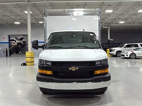 New 2025 Chevrolet Express 3500 w/ Power Convenience Package image 12