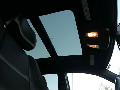 Used 2015 Jeep Grand Cherokee High Altitude image 26