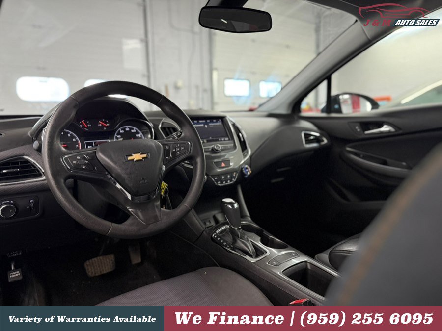 Used 2019 Chevrolet Cruze LS w/ LS Convenience Package FWD image 31
