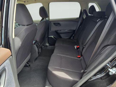 Used 2023 Nissan Rogue S AWD/4WD image 28