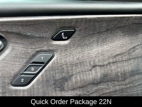 Certified 2022 Jeep Grand Cherokee Overland w/ Luxury Tech Group IV image 17