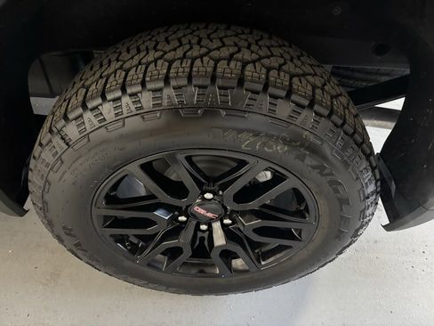 New 2026 GMC Sierra 1500 Elevation w/ Elevation Premium Package image 6