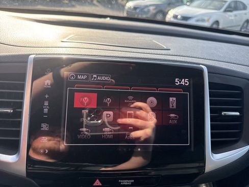 Used 2018 Honda Pilot Elite image 20