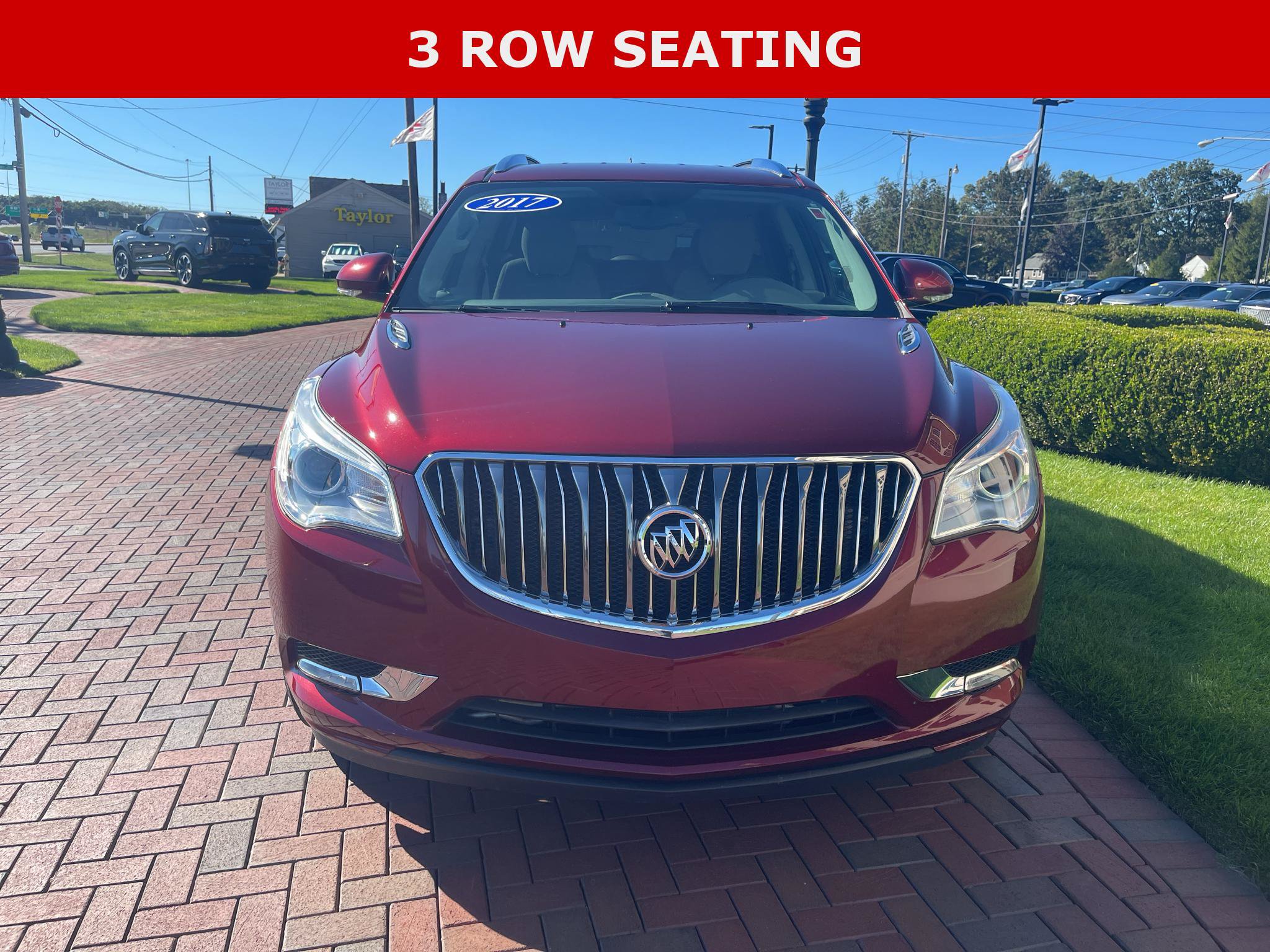 Used 2017 Buick Enclave Convenience FWD image 3