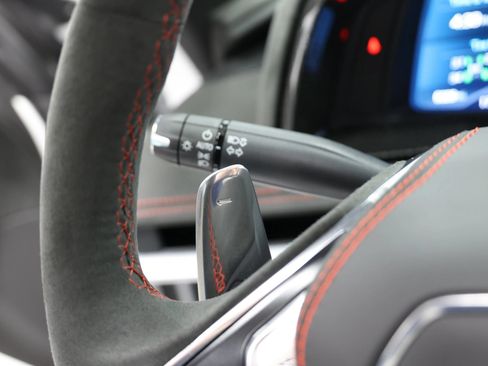 Used 2023 Chevrolet Corvette Stingray Premium Cpe w/ Z51 Performance Package RWD image 35