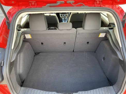 Used 2012 Ford Focus SE FWD image 23