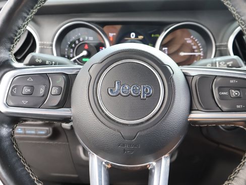 Used 2021 Jeep Wrangler Unlimited Sahara w/ Cold Weather Group image 22