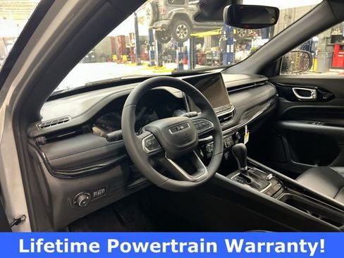 New 2026 Jeep Compass Limited image 10