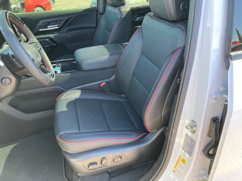 New 2025 Chevrolet Silverado EV RST image 35