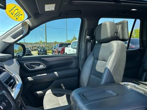 Used 2021 Chevrolet Tahoe Z71 w/ Luxury Package AWD/4WD image 32