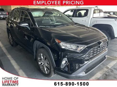 Used 2020 Toyota RAV4 XLE Premium w/ Carpet Mat Package FWD image 1