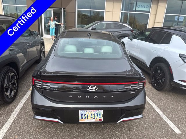 Certified 2025 Hyundai Sonata Limited FWD image 4