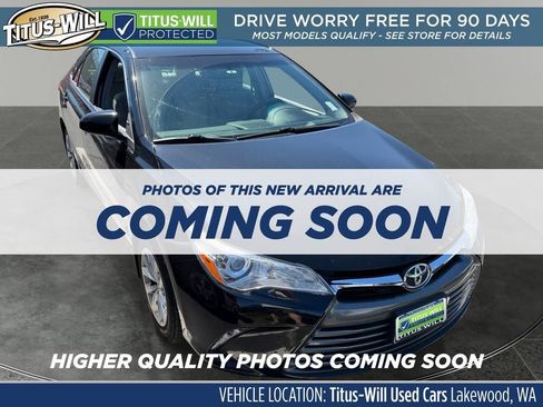 Used 2017 Toyota Camry LE FWD image 1
