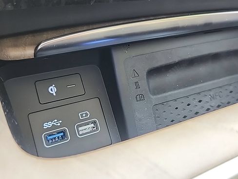 Used 2024 Genesis GV80 3.5T AWD/4WD image 19