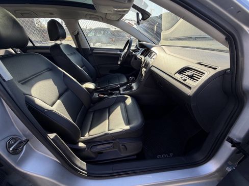 Used 2016 Volkswagen Golf Limited Edition FWD image 31