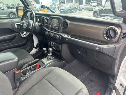 Used 2020 Jeep Gladiator Sport w/ Quick Order Package 24S AWD/4WD image 38