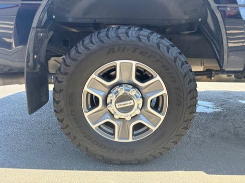 Used 2024 Ford F250 Lariat AWD/4WD image 23